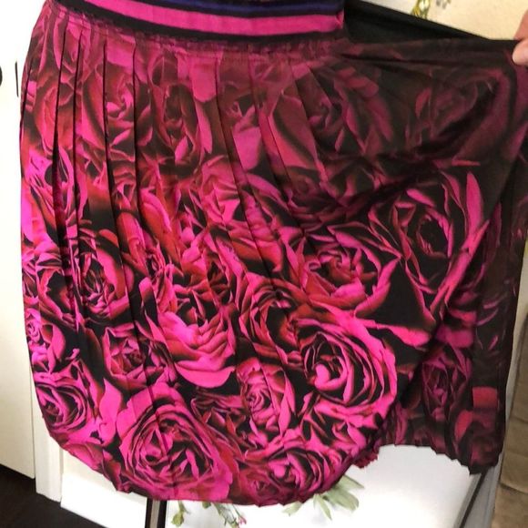 Roberto Cavalli Graphic Rose Dress - Picture 5 of 13